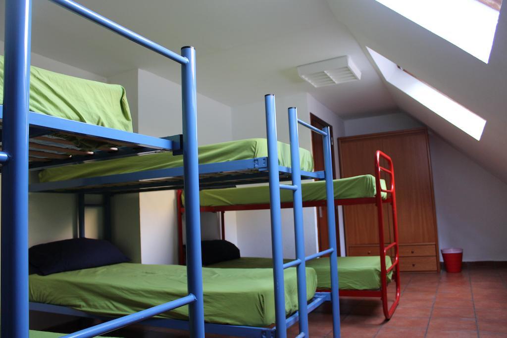 Albergue De Canfranc Estacion 部屋 写真