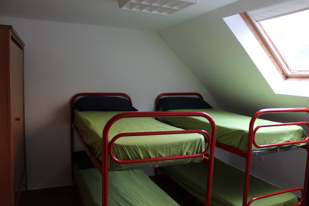Albergue De Canfranc Estacion 部屋 写真