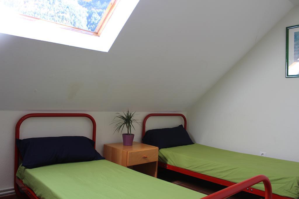 Albergue De Canfranc Estacion 部屋 写真